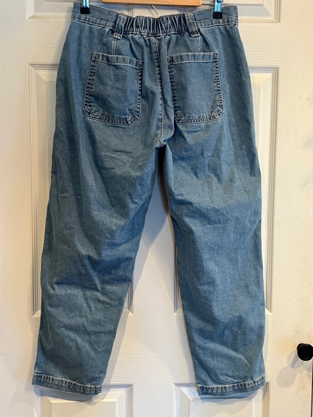 Old Navy High-Rise OG Chino Relaxed Jeans in Light Blue Denim - Picture 4 of 6